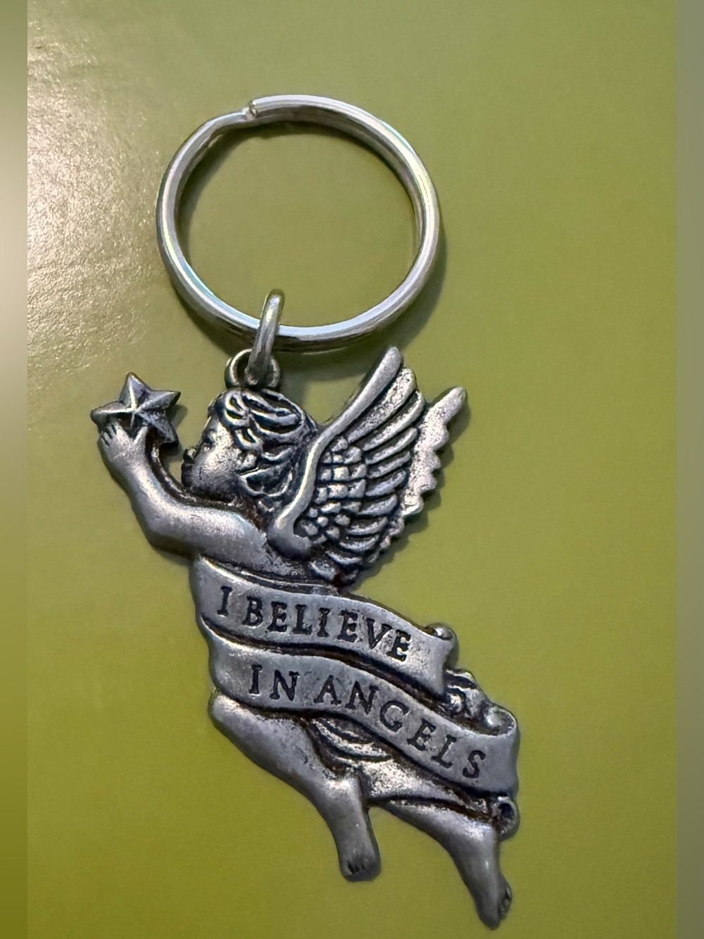 I Believe in Angels • Keychain with Keyring
